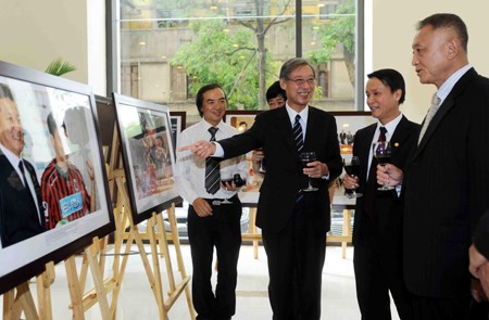 Photo exhibition on Vietnam-Japan relations  - ảnh 1